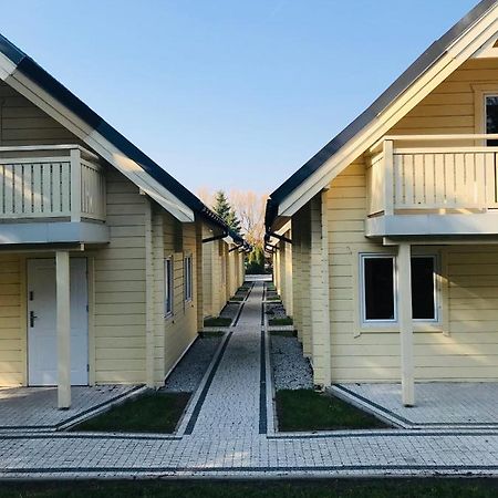 Domki Letniskowe Azalia Ustronie Morskie Exterior foto